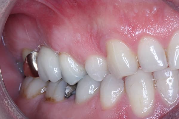 Dentist