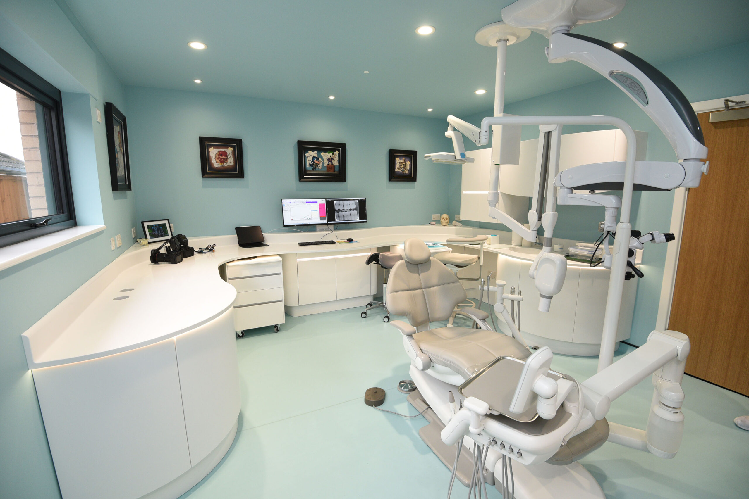 Dentist